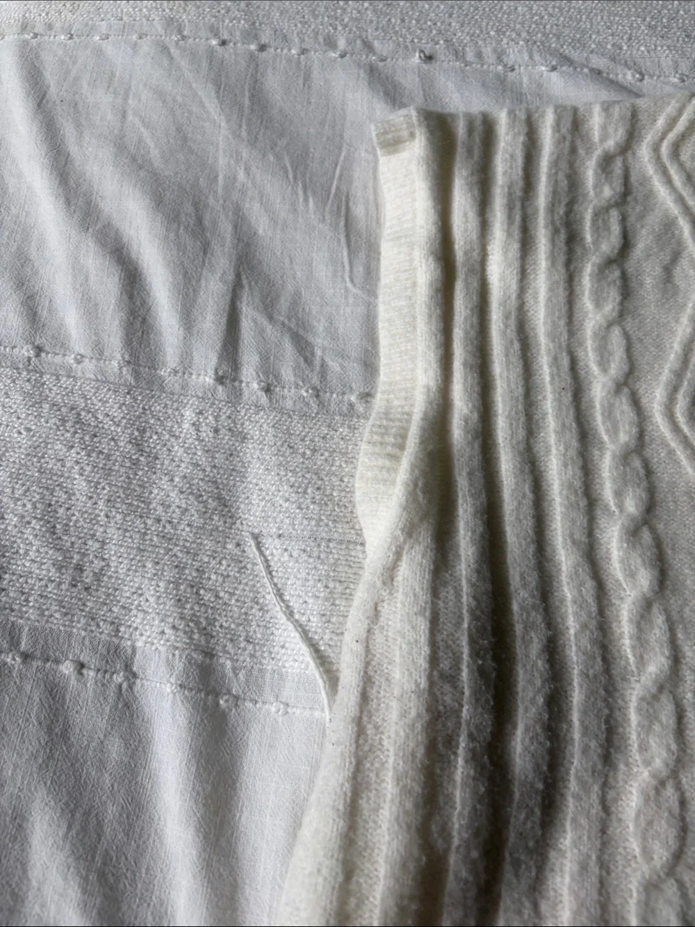 Universal Thread Ivory Ribbed Knit Sweater Vest - Picture 3 of 4